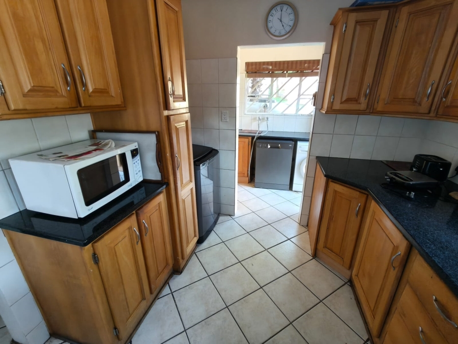 To Let 4 Bedroom Property for Rent in Cashan North West